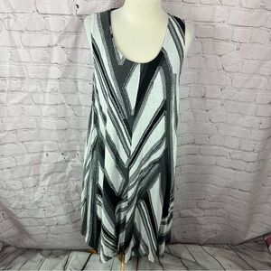 Simply Vera Vera Wang midi shift Dress sleeveless sz M classic travel beach